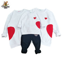 Roupas mãe e filha, traje em algodão com coração vermelho, para a família, homem, mulher e bebê 2024 - compre barato