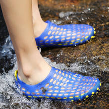 Sandálias transparentes para homens e mulheres, chinelos respiráveis casuais, sapatos de verão, para praia, água, para nadar 2024 - compre barato
