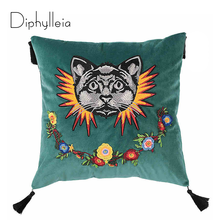 Diphylleia-funda de cojín de moda Retro, funda de almohada decorativa, parche bordado de gato de terciopelo Vintage, para sala de estar 2024 - compra barato