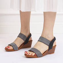 Sandalia con cinturón con palabras para mujer, zapatos romanos de moda de verano con cuña grande 36-4, nuevos de Europa y Estados Unidos, 2021 2024 - compra barato