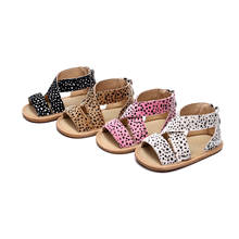 Sandalias con estampado de leopardo para niñas, zapatos antideslizantes con suela de goma, para primeros pasos al aire libre 2024 - compra barato
