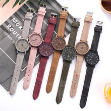 Женские повседневные кварцевые часы в стиле ретро, многоцветные часы с кожаным ремешком 2022 - купить недорого