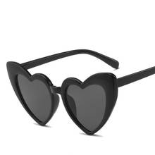 Солнцезащитные очки в стиле ретро в форме сердца для мужчин и женщин, роскошные брендовые дорожные солнечные очки, винтажные модные очки, 2021 2024 - купить недорого