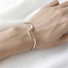 Huanzhi pulseira aberta feminina, pulseira simples de tendência 2019 com arco de ondas e dobra água para mulheres, meninas, joias de festa para presente 2024 - compre barato
