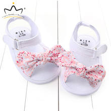 Летние новые сандалии для маленьких девочек; мягкая хлопковая обувь с цветочным рисунком для маленьких девочек; милые сандалии принцессы с бантиками для маленьких девочек 2024 - купить недорого