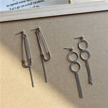 Простые металлические серьги-подвески с двойными кольцами и длинной цепочкой с кисточками для женщин 2024 - купить недорого