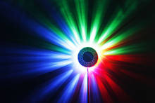 Luz LED UFO de escenario, lámpara giratoria de bola mágica con control de sonido, 7 interruptores de color, DC5V, para discoteca, fiesta, casa, club, bar, DJ 2024 - compra barato