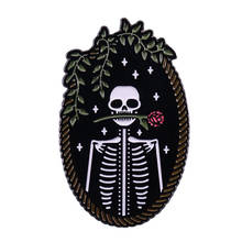 Broche de esqueleto de "jackie-", decoración artística gótica para el Día de los muertos 2024 - compra barato