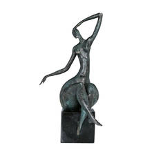 Novidade estátua de escultura de bronze feminina abstrata europeia, arte moderna verde, estatueta feminina ocidental, decoração de casa de luxo 2024 - compre barato