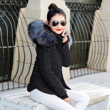 Jaqueta de inverno feminina, casaco curto acolchoado de algodão com gola de pele verdadeira, grosso, quente e slim, novo, 2020 2024 - compre barato