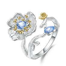 Женское кольцо ручной работы GEM'S BALLET, кольцо из стерлингового серебра 925 пробы с натуральным швейцарским синим топазом и цветущим маком 2024 - купить недорого