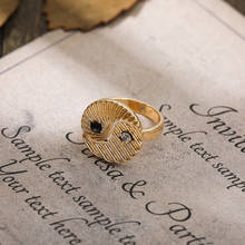 Винтажные большие круглые кольца для женщин, металлические кольца золотого цвета, 2021 г., новый модный подарок в стиле Багуа, Инь и Ян, праздничная бижутерия с кольцами 2024 - купить недорого
