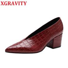 Xgravity novo outono sapatos de inverno elegante crocodilo senhoras chunky bombas sexy v corte apontou toe sapatos femininos snakeskin c325 2024 - compre barato