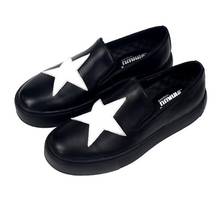 Novo couro genuíno deslizamento em sapatos casuais para homem moda artesanal de cinco pontas estrela mocassins sólido preto sapatos masculinos 2024 - compre barato
