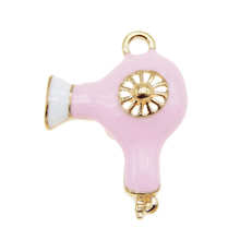 Julie Wang 6 шт эмалированный розовый фен для волос Подвески сплав золотой тон инструмент ювелирные браслеты и Кулоны Аксессуары для изготовления 2024 - купить недорого