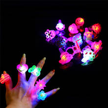 Мультфильм светящийся палец кольцо 5 шт./лот LED мигающий свет вверх игрушки Рождество Новый год вечерние подарки игрушки для детей 2024 - купить недорого