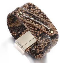 Pulseira de couro feminina allyes, bracelete de cobra boêmio com corrente de strass e estampa animal, joias punk 2024 - compre barato