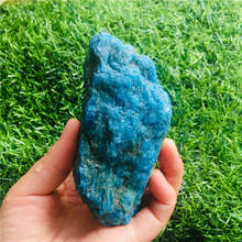 70 -- 200 г, натуральный апатит, искусственный камень из Мадагаскара 2024 - купить недорого