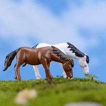 Mini boneca de amante de cavalo, boneca de miniaturas mini jardim de fadas em terrário de musgo, artesanato de resina, decorações diy em brinquedos, artesanato com 10 peças 2024 - compre barato