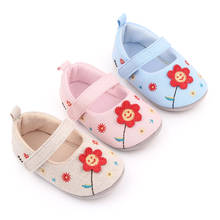Хлопковая обувь для маленьких девочек, в стиле ретро, весна-осень, обувь для малышей, обувь с цветами для младенцев, с мягкой подошвой, обувь для первых шагов 0-18 месяцев 2024 - купить недорого