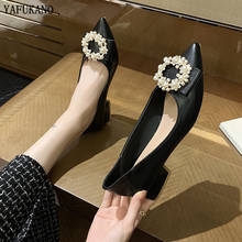 Zapatos de tacón bajo con hebilla de perlas para mujer, calzado de tacón grueso de 3cm, elegante, a la moda, para fiesta, 2020 2024 - compra barato