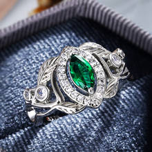 Huitan-anillo Retro Chapado en plata de alta calidad para mujer, precioso anillo verde blanco de CZ, regalo de cumpleaños fino para mamá, anillo Vintage elegante 2024 - compra barato