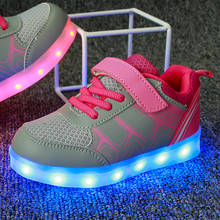 Детская обувь со светодиодной подсветкой; Мода 2018 года; usb зарядка; Баскетбольная обувь; светильник; детская повседневная обувь для мальчиков и девочек; Светящиеся кроссовки; светящаяся обувь 2024 - купить недорого
