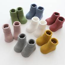 Милые однотонные хлопковые детские носки, зимние плотные детские носки, теплые хлопковые носки для новорожденных, для мальчиков и девочек, милые Нескользящие носки для малышей 0-36 месяцев 2024 - купить недорого