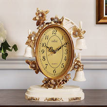 Reloj de mesa de cuarzo de resina para decoración del hogar, nuevo accesorio de lujo Retro, para dormitorio, oficina, TV, escritorio, Europeo, silencioso 2024 - compra barato