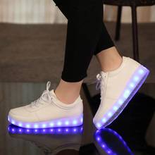 Zapatos con luz Led para niños y adultos, zapatillas deportivas con carga USB para niños y niñas, zapatos de fiesta brillantes, talla 31-46 2024 - compra barato