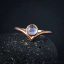 Foydjew European American Fashion Creative Round Moonstone Rings Plating 14K Gold Geometric Triangle Thin Ring 2024 - buy cheap