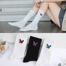 Nova borboleta meias femininas streetwear bordado harajuku algodão tripulação meias femininas engraçado moda casual ue Size35-40 dropshipping 2024 - compre barato