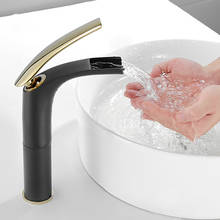 Torneira pia de banheiro de ouro preto/branco, misturador de latão sólido, punho único, para lavatórios tipo cascata 2024 - compre barato