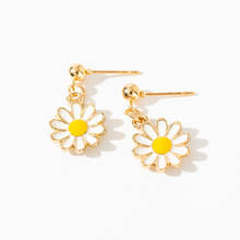 Daisy Earrings Sun Flower Korean Version Of The Summer Small Fresh And Lovely Wild Small Earlobe Sweet Elegant Ear Jewelry 2024 - buy cheap