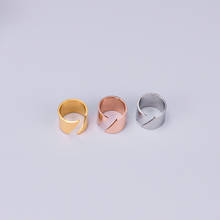 Anéis de punho aberto trapezoidal para mulheres, venda quente de anéis de aço inoxidável dourado escovado, padrão com amuletos, joias, melhores presentes 2024 - compre barato