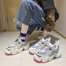 Zapatillas de deporte vulcanizadas para mujer, zapatos informales de plataforma de Color arcoíris, transpirables, aumento de altura, combinan con todo 2024 - compra barato
