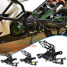 Reposapiés ajustable de aluminio CNC para motocicleta, juego de reposapiés trasero para Kawasaki Ninja400 Ninja250 Z400 2018-2021 2019 2020 2024 - compra barato