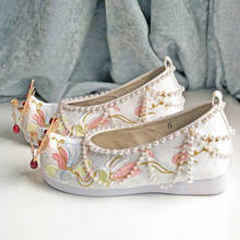 Женская Цветочная обувь с вышивкой, с круглым носком, в китайском стиле 2024 - купить недорого