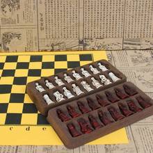 Jogo de tabuleiro de couro qing, jogo de tabuleiro peças antigas de xadrez que modelam personagens para presente de crianças e entretenimento 2024 - compre barato