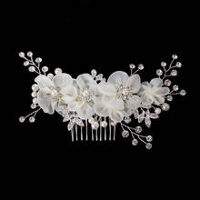 Korean Fashion White Flower Crystal Simulated Pearl Headpieces Hair Combs Hairpins Bride Bridal Wedding Veil Decoration Jewelry 2024 - buy cheap