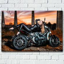 Pintura em tela loira, arte de parede de seda para garotas e músculos de motocicleta ducati pediel, decoração de casa e sala de estar 2024 - compre barato