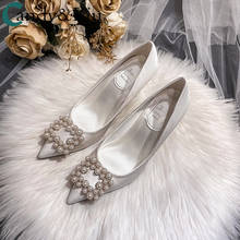 Свадебные туфли для невесты, свадебные туфли цвета шампанского с квадратным жемчугом и пряжкой, классические туфли на каблуке для подружки невесты, большие размеры, 4243 2024 - купить недорого
