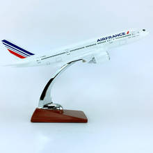 30 см 1/200 Boeing B777-200 модель Air France airlines с базовым сплавом самолета Коллекционная модель дисплея 2024 - купить недорого