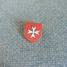 Maltese cross knights shield lapel pin masonic lapel badge 2024 - buy cheap