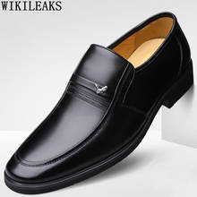Sapatas de vestido Dos Homens Formais Loafers Deslizamento em Sapatas Dos Homens Clássicos Sapatos De Casamento para Os Homens 2021 Zapatos De Hombre Scarpe Chaussure Homme 2024 - compre barato