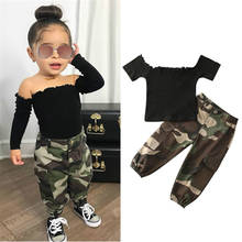 Conjunto de roupas infantis manga curta ombro de fora, 2 peças, camiseta, blusa, calças de camuflagem para bebês meninas 2024 - compre barato