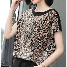 Camisa solta de mangas curtas com estampa de leopardo, blusa feminina com gola redonda e costura fina para primavera e verão 2024 - compre barato