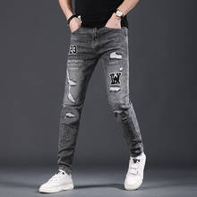 Мужские рваные джинсы с вышивкой, летние модные повседневные темно-серые облегающие джинсовые брюки 2024 - купить недорого