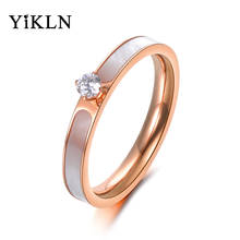 Yikln anéis de cristal cz de aço inoxidável de titânio moda para mulheres estilo ol ouro rosa anel de concha branca para presente de natal yr18três 2024 - compre barato