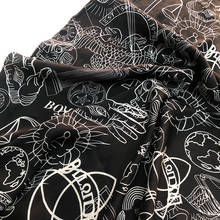 Летняя новая черная Нижняя балансировочная атласная ткань с принтом на заказ, модная дизайнерская ткань для платьев, европейская 2024 - купить недорого